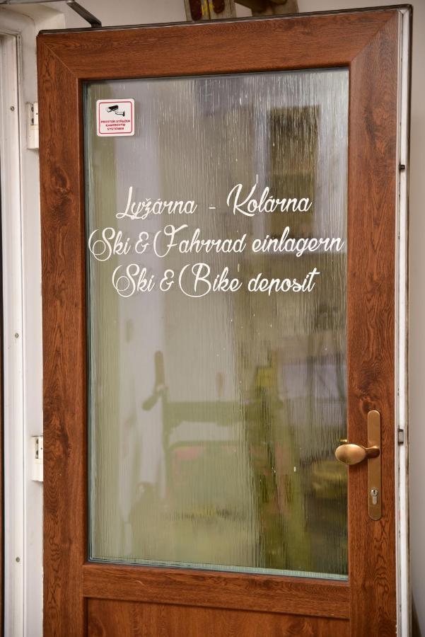 Pension U Krbu Mikulov v Krusnych Horach Экстерьер фото