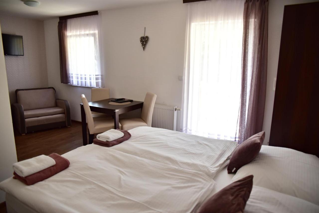 Pension U Krbu Mikulov v Krusnych Horach Экстерьер фото